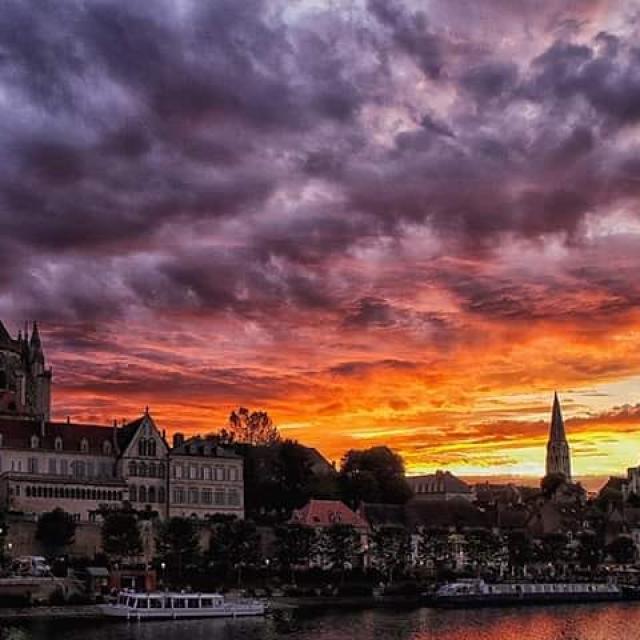 Instagram #auxerroistourisme-coucher de soleil-Auxerre-rivière