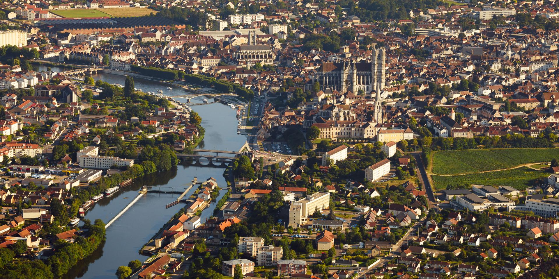 Reiseziel Auxerrois Fremdenverkehrsamt von Auxerre und Auxerrois